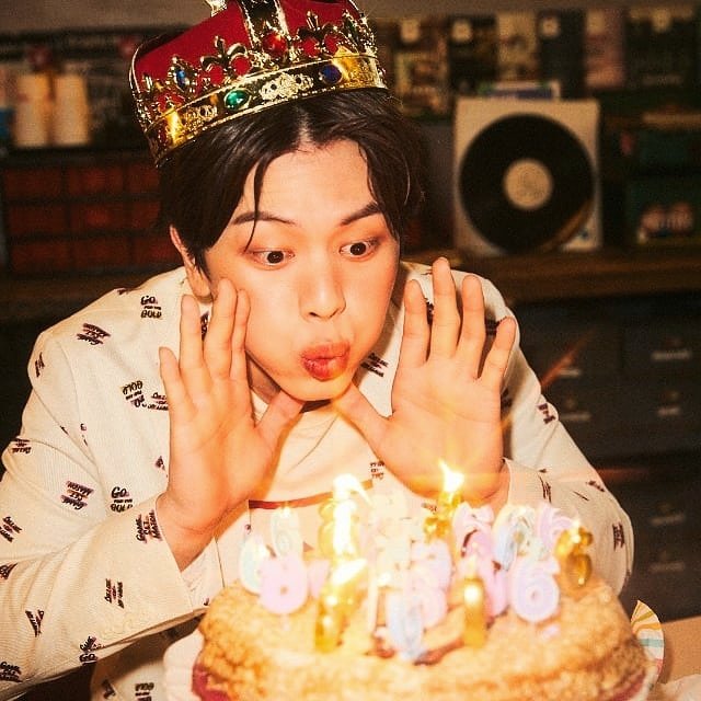 Jazzosputnik's tweet photo. สุขสันต์วันเกิดนะไอแจ๊สในวัย 21 ปี ขอให้ตัวเองและคนรอบข้างมีความสุขมาก ๆ สุขภาพแข็งแรงกันถ้วนหน้า ไม่มีเรื่องให้ต้องคิดมากเพราะเดี๋ยวแก่เร็วนะจ๊ะ ขอให้กูได้เป็น billi0naire ไว ๆ ด้วย

📍คwายล้วน ๆ ไม่มีงัวผสม. https://t.co/KPg5CPcsgY