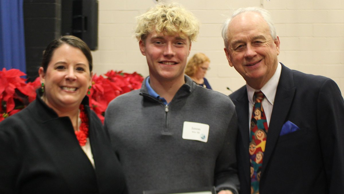 Just before Winter Break, Harrisburg Academy was proud to welcome back some of the Class of 2022 to receive their #IBdiplomas. Our students were able to ask our alumni questions about the college application process, IB, and tips for success. We are grateful for your visit!