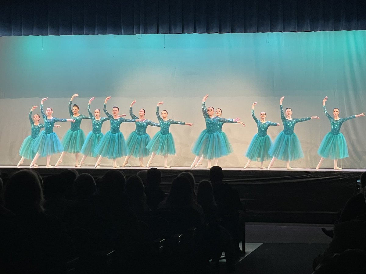 Denise Manganello tweet media