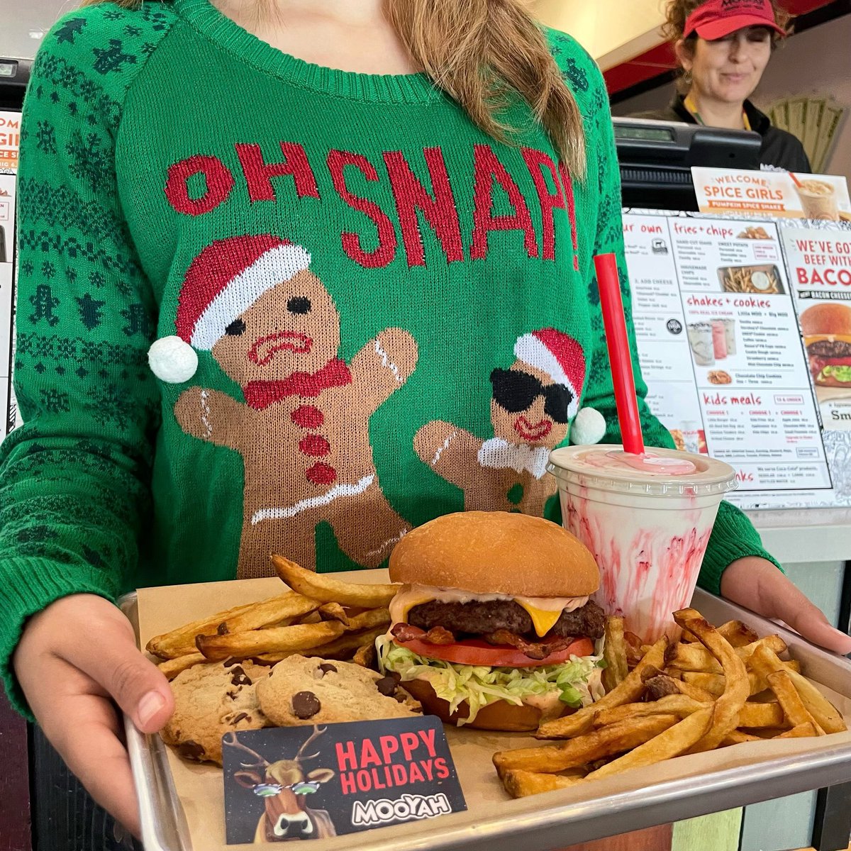 MooyahOC's tweet photo. #OhSnap! #TreatYourself or your favorite elf to a gift card &amp; #FREEburger with a #shake, #fries or even #cookies on the side!🎄🍔🍟🥤🍪😋 #MOOYAH #peppermintshake #holidaytreats #uglychristmassweater #uglychristmassweaterday #baconcheesebuger #treatyourelf https://t.co/aNJp3NCSF7 https://t.co/P7b7va94lQ