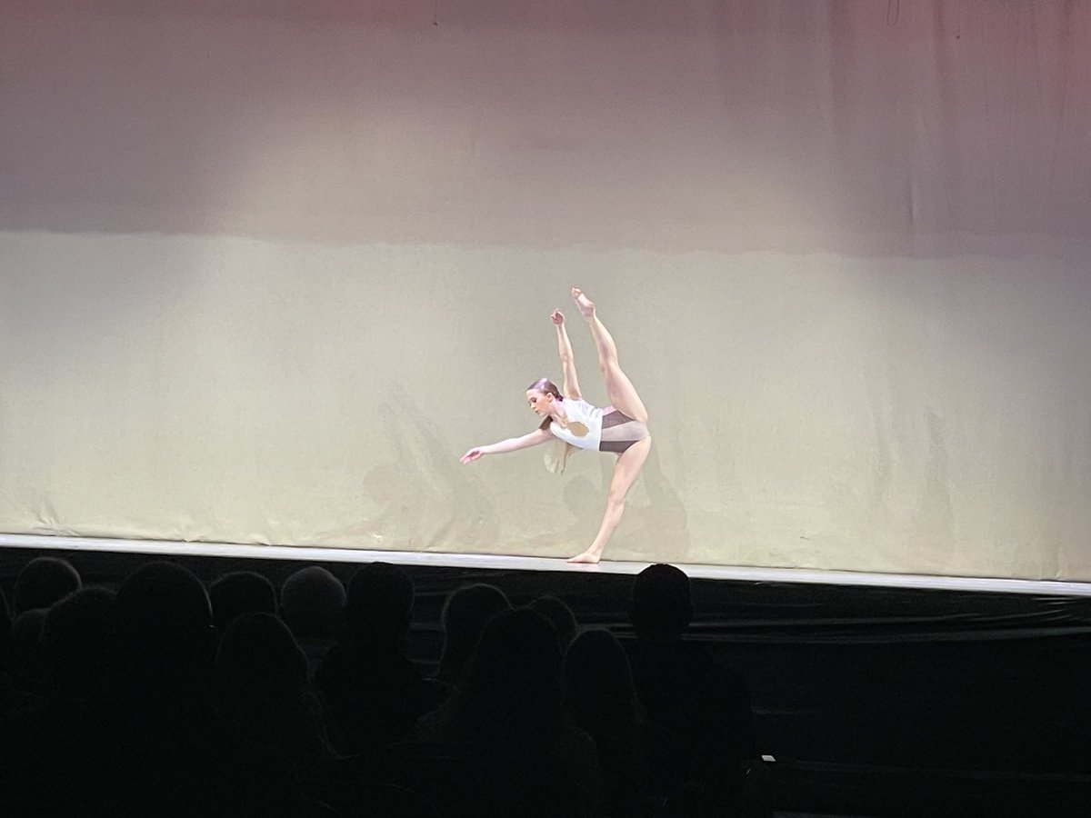 Denise Manganello tweet media