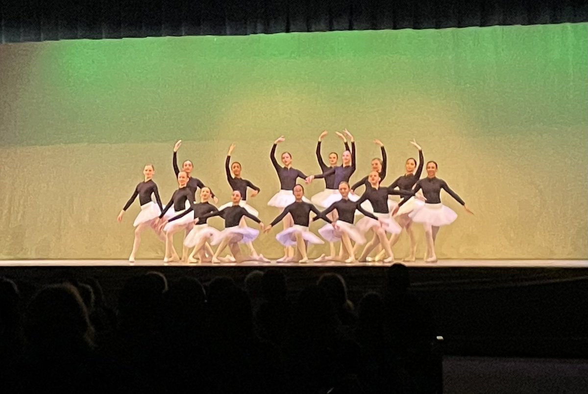 Denise Manganello tweet media