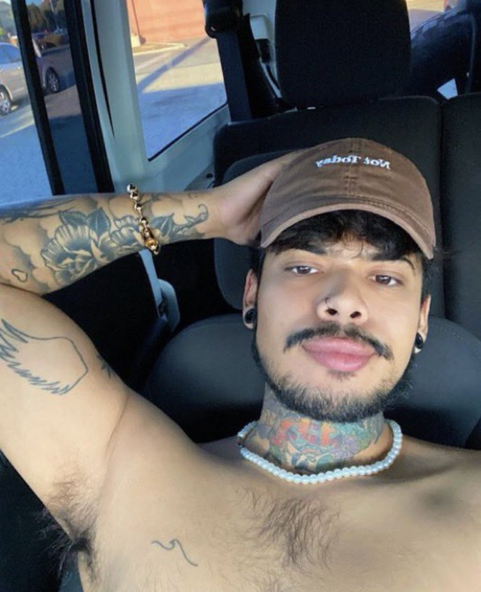 Sexy Onlyfans Men😈 on Twitter: "@KingAngeel perfect mix of sweet and