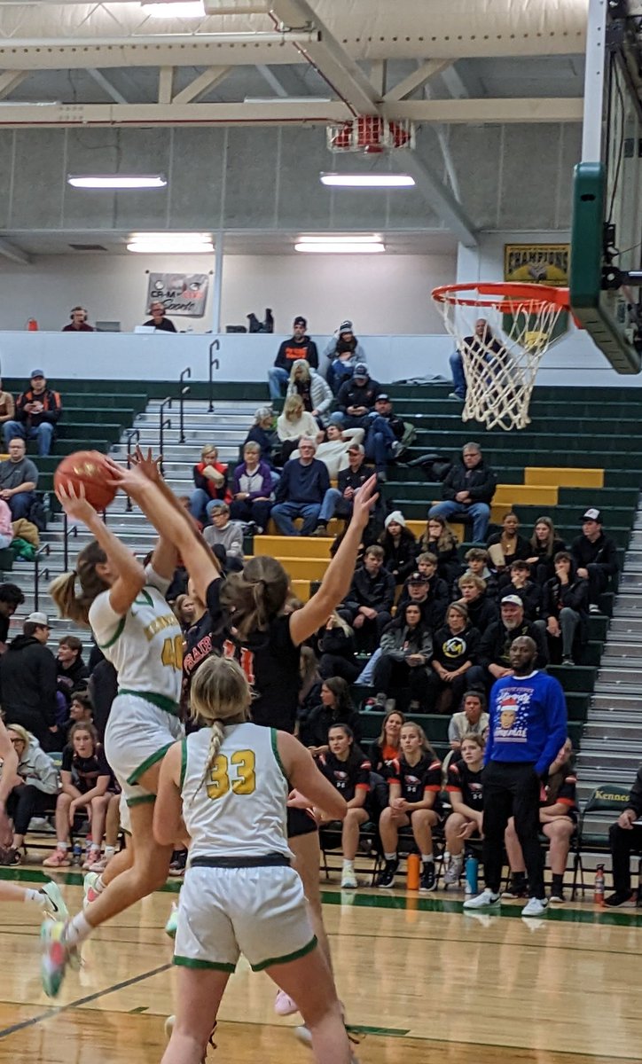 CRKennedyHigh's tweet photo. Fighting for every point and @jfk_bball leads Prairie 30-12 at half! #iahsbb #RollCougs #BeatPrairie https://t.co/4WLZYGNHmS