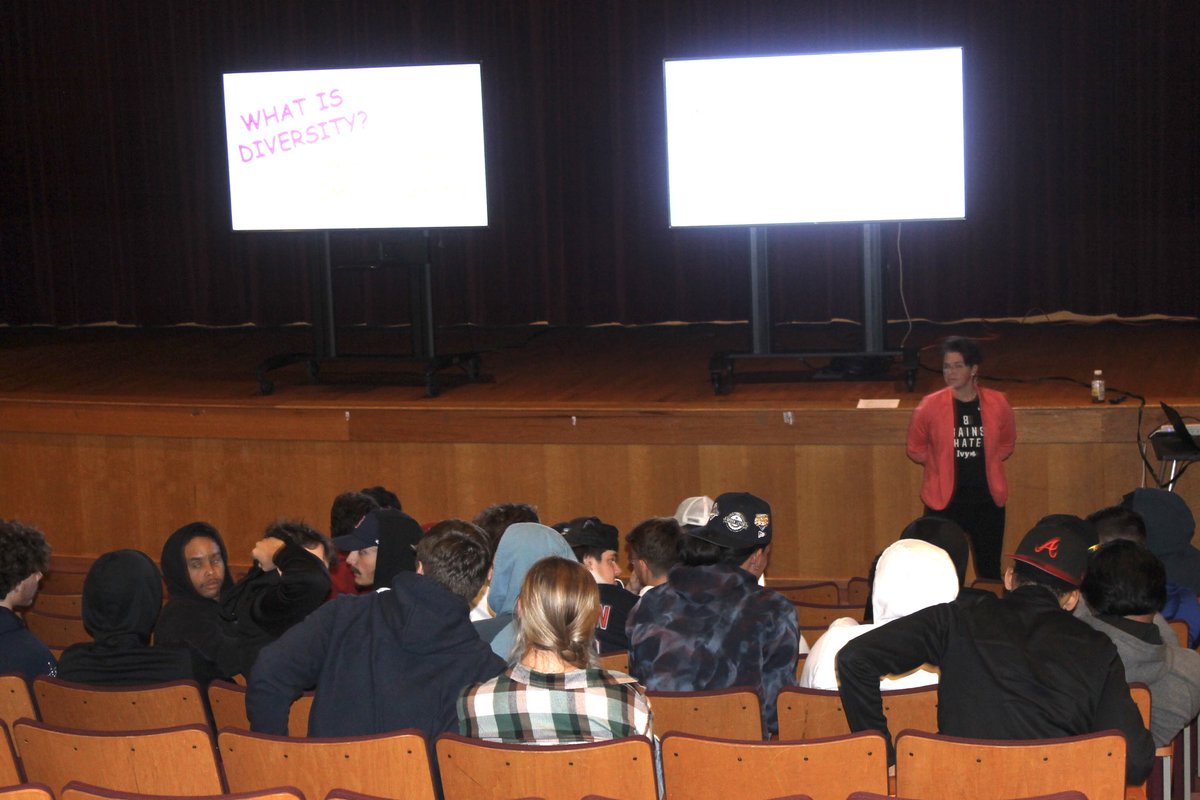 sccmightyoaks's tweet photo. Big Thanks you to Sara Steinman @ssteinman2 if the Ivy League for your presentation on Diversity and Inclusion. Amazing day. https://t.co/wNMeaufXiy