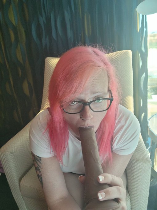 Hey everyone. I&rsquo;m Missy May. I&rsquo;m one of the new fixture of the Fox Pound. If you wanna know more about<a href="/tag/trans"class="tags"><span>#trans</span></a><a href="/tag/onlyfans"class="tags"><span>#onlyfans</span></a><a href="/tag/onlyfansgirl"class="tags"><span>#onlyfansgirl</span></a><a href="/tag/onlyfansbabe%20"class="tags"><span>#onlyfansbabe </span></a>