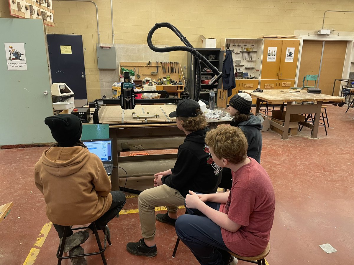 jkeys82's tweet photo. Big congrats to the students at @NackawicS for successfully putting together their new XCarve from @Inventables ! They were so excited and proud to make their first design for their principal Mr. Jones.  @brilliant_labs https://t.co/mXeSXmzQP2