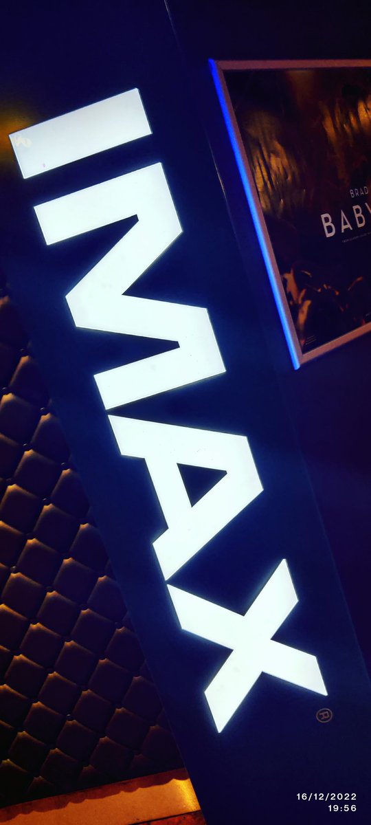 FSOEBirmingham's tweet photo. Mega mega queues at @EmpireCinemas #BirminghamGP (mostly for @officialavatar) #WayOfWater 
Premiere day done right in true @IMAX format 😍 #BackToPandora https://t.co/q5t18pKkSz