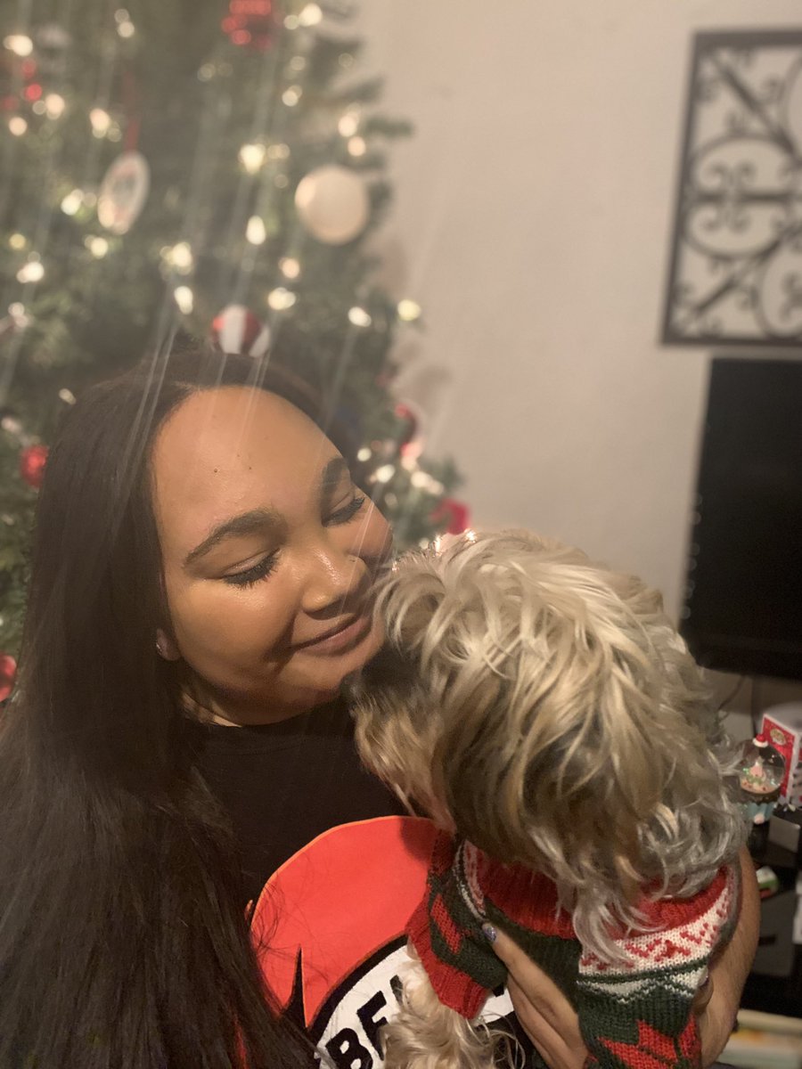 hannahdann's tweet photo. merry christmas break 🥹🤍❄️ https://t.co/rdrQJT0s1F