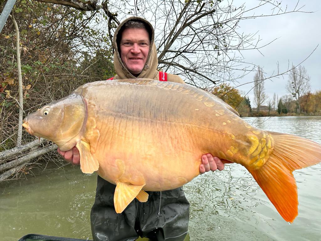 Janebuffoni's tweet image. #lesfortineres #carpfishing France