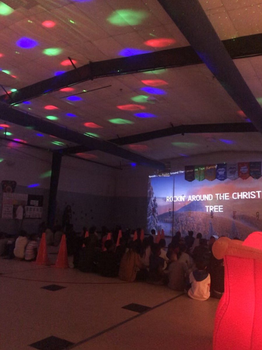"The best way to spread Christmas cheer is singing loud for all to hear." It's the return of the annual Compton Elem sing-a-long! <a href="/compton_pe/">Compton PE</a> the day was outstanding! @lairbeth1 <a href="/ACLittle23/">Amber Little</a> <a href="/Comptoncubs/">Compton Elementary</a> @comptonthinklab <a href="/AngelaM91599539/">Angela Martin</a>