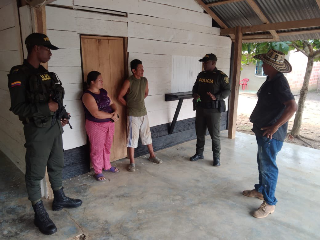 Nuestra policía del Corregimiento Pueblo Bello, continúa realizando planes preventivos y acompañamiento a la comunidad, para mejorar la percepción de seguridad en la comunidad 

#TurboCiudadPuerto