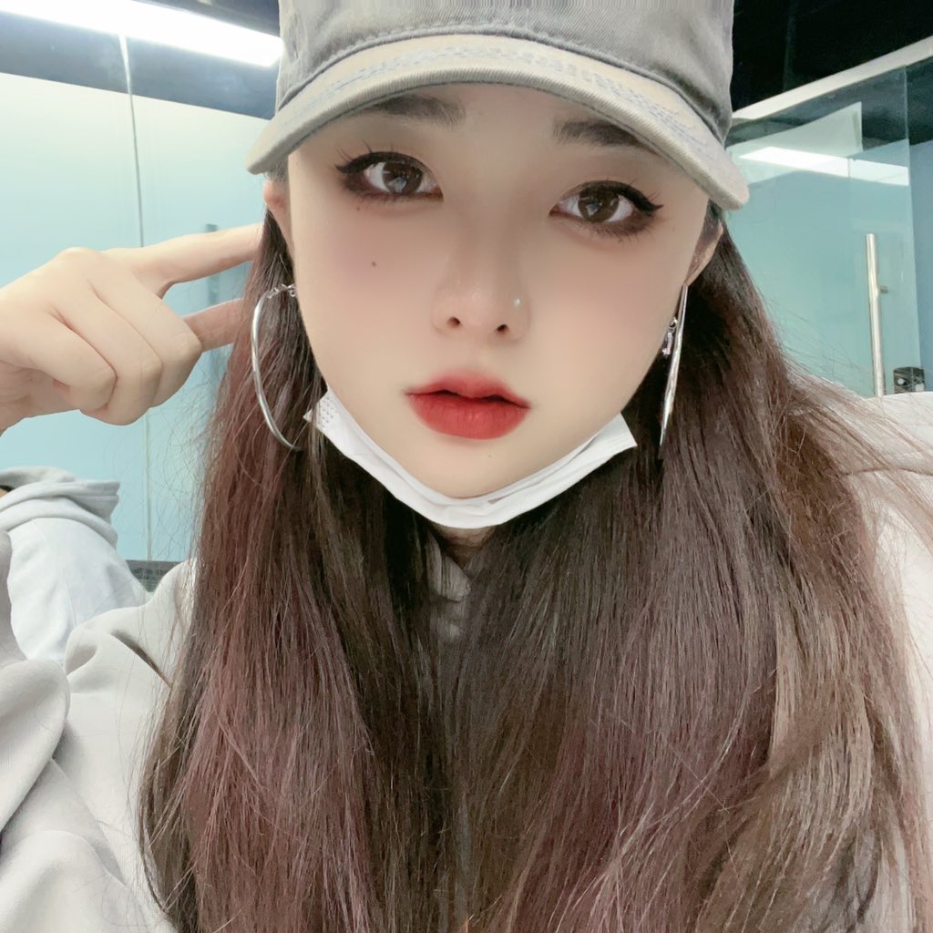 bbhkjj's tweet photo. 嗨 好久不见 https://t.co/XuHr7d2kZC