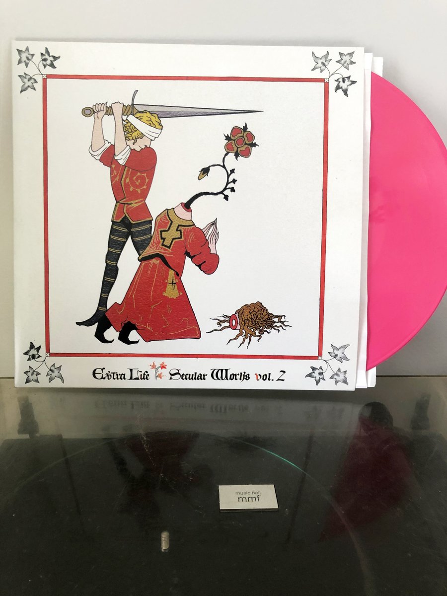 Charlie Looker tweet media