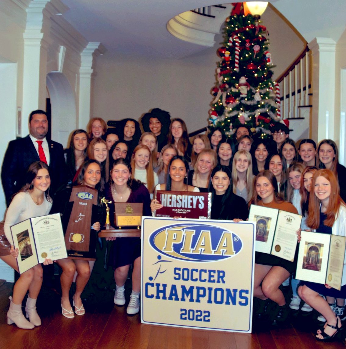 Moon Girls Soccer tweet media