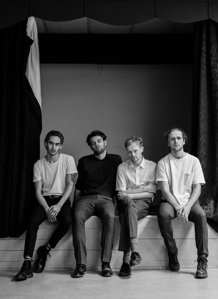 Under the Radar (@under_radar_mag) on Twitter photo UK-based indie rock outfit <a href="/LowLyingSun/">Low Lying Sun</a> has shared a new video for their track, "Heaven Knows,” premiering with Under the Radar. Watch the accompanying video below.
undertheradarmag.com/news/premiere_… UK-based indie rock outfit <a href="/LowLyingSun/">Low Lying Sun</a> has shared a new video for their track, "Heaven Knows,” premiering with Under the Radar. Watch the accompanying video below.
undertheradarmag.com/news/premiere_…