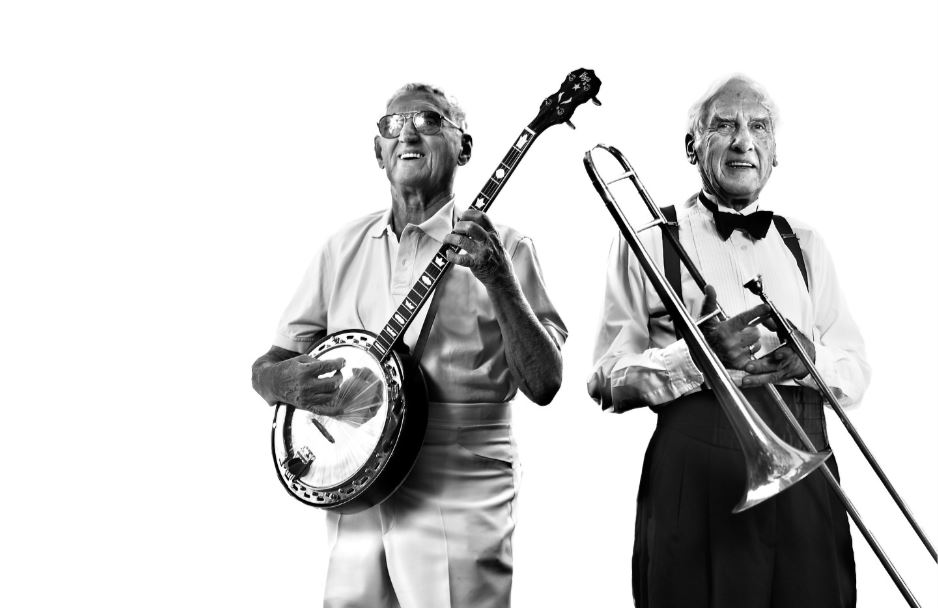 SeniorStock1's tweet photo. "The best tunes are played on the oldest fiddles!" - Ralph Waldo Emerson

Senior Stock Photos has a wide variety of photos on the subject of aging.

Visit https://t.co/a8MUmFhuaX

#seniorlife #retiredlife #stockphotography #stockphotos #seniorliving #seniorlivingcommunities https://t.co/5E4I8wMs3b