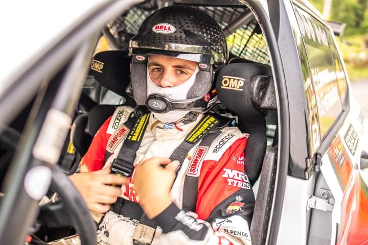 RaceSeven.com tweet media