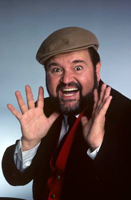 First movie or series you think of when you see Dom DeLuise? (1933-2009)? 

#DomDeLuise