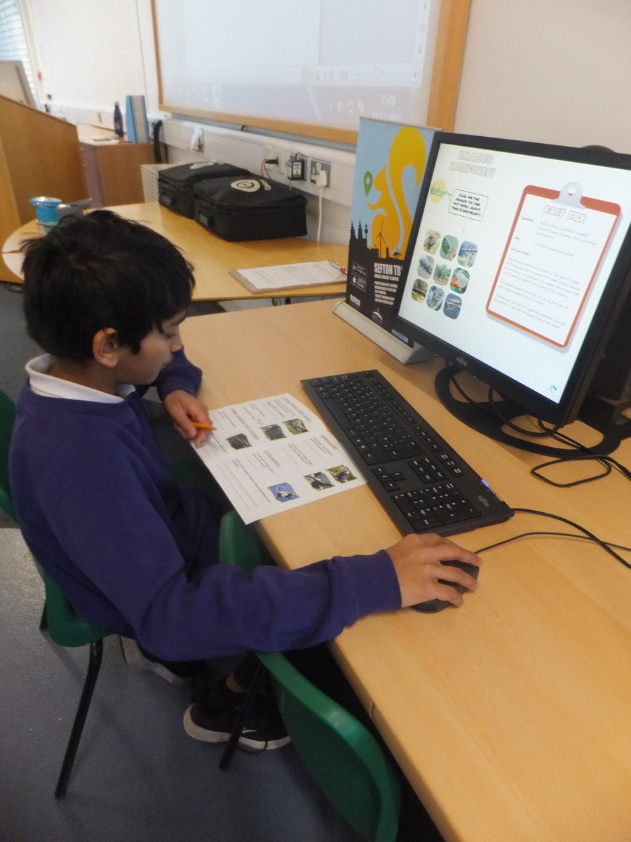 LinakerPS's tweet photo. Another fabulous workshop @Eco_Centre on the Amazon rainforest. A super way to celebrate completing our topic. https://t.co/HuvLyeZV3t