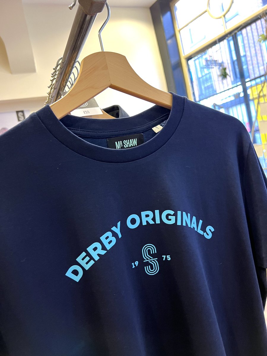 KMShaw75's tweet image. New in. 

🤩 

Hopefully see ya tomorrow in the shop. 

Next year we can have a beer in the shop 🤩how cool is that. 

Plus live acoustic music from Derbyshire’s finest. 

Excited yes! 

Broke I am. But I’m doing something with purpose. Come with me on this journey ✌🏼