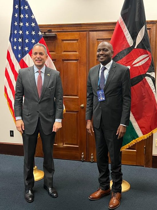 Yesterday, I met with Cabinet Secretary @HonMoses_Kuria to discuss 🇰🇪 efforts to drive private sector development & explore ways the U.S. and Kenya can increase two-way trade and investment. #USAfricaLeadersSummit22