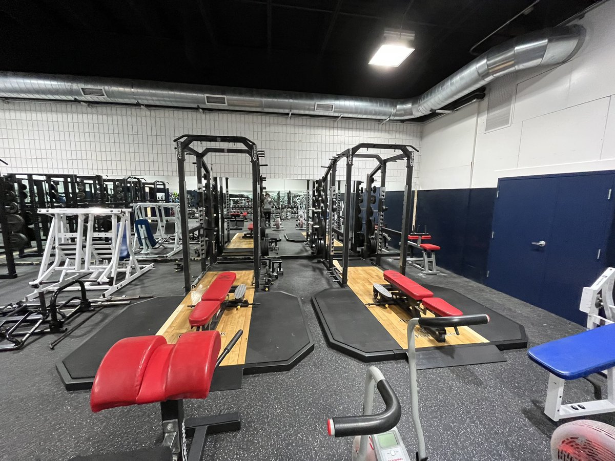 BaseballPsnk's tweet photo. New weight room at PSNK! Getting better everyday here! https://t.co/yc9f7ZeACT