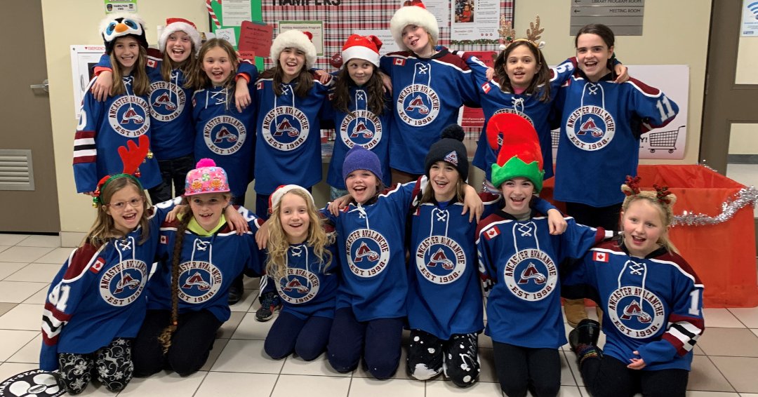 AncasterCommSer's tweet photo. Wow!!! Another amazing job by @AncasterGirls their "Girls Helping Girls" Campaign! 🙌 This amazing group collected, donated, and then sorted a HUGE amount of menstrual and personal hygiene products AND made a cash donation to help support our Holiday Hampers. 🎄
#AAGHA https://t.co/cRa2hJZ0eV
