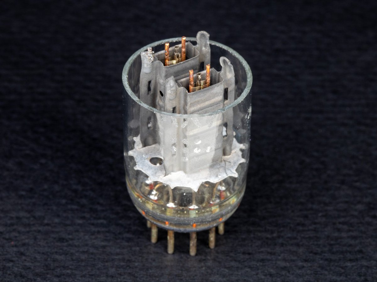 nostarch's tweet image. Today marks the 75th anniversary of the transistor—a basic building block of modern electronics, and one of the key inventions of the 20th century. Take a closer look at this tiny semiconducting marvel + its predecessor, the vacuum tube, in Open Circuits: nostarch.com/open-circuits