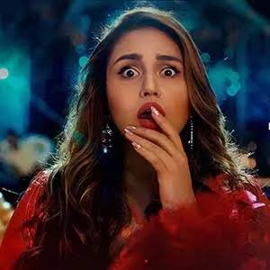 I’m definitely a “Yeh ek zindagi kaafi nahi hai” type of person.

#Be1WithMusic #MonicaOMyDarling