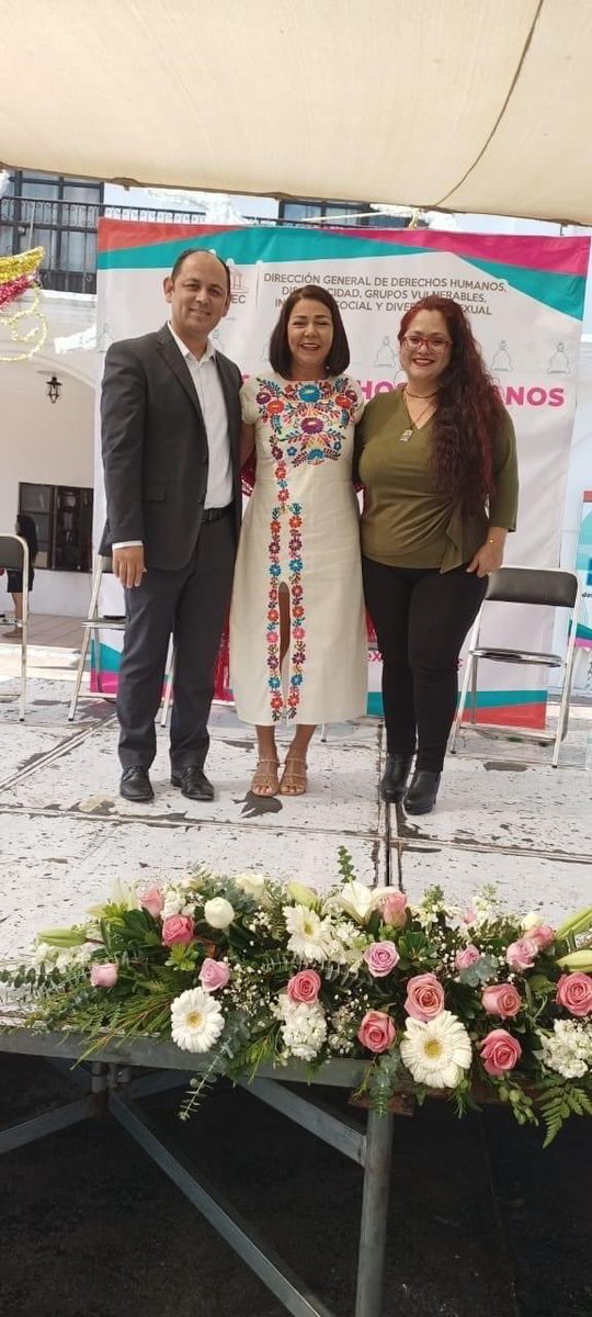 SG_Morelos's tweet photo. Trabaja @SG_Morelos de manera articulada con municipios en el respeto a los derechos humanos

Funcionarios de la dependencia estatal participaron en la conferencia denominada “Dignidad, Libertad y Justicia para todos” en Xochitepec

➡️ Leer más: https://t.co/sG2Bba0x8w https://t.co/gDyWhvwNxq