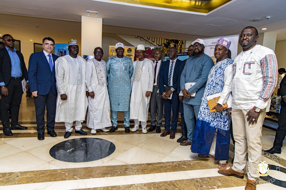 presidencegn's tweet photo. Télécommunications🇬🇳

Le Ministre Directeur de Cabinet de la Présidence, Djiba Diakité, Président du Conseil National de @ARPT_Gn a officié la cérémonie de présentation du plan stratégique de développement du secteur à l’Horizon 2025 et du bilan de 2022. https://t.co/69oGyoOSC5