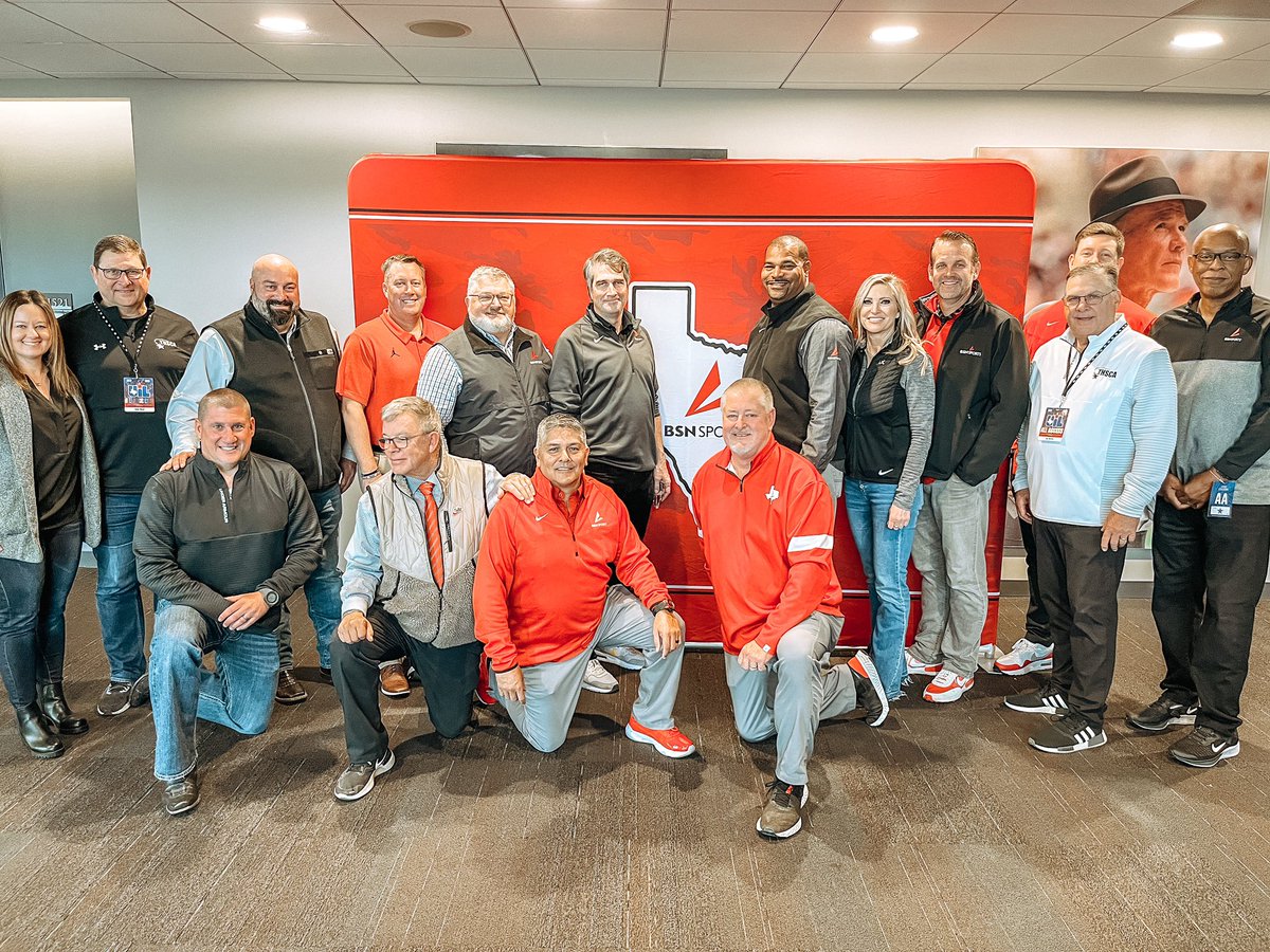 THSCAcoaches's tweet photo. Thrilled to announce the commitment of @bsnsports as a Cornerstone Sponsor of the @thscacoaches! A partnership built on a shared mission of helping coaches help kids, by providing expanded resources &amp; outstanding customer service to all our TX coaches! #TheHeartOfTheGame https://t.co/xvVkQGqucV