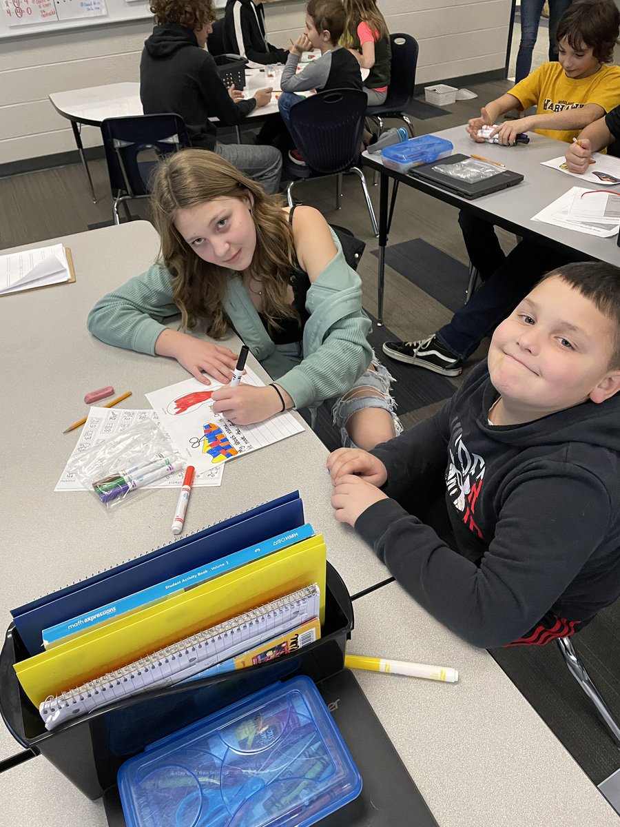 MsHandelWCS's tweet photo. 8th grade @WCSWarhawks and their 3rd grade buddies designed shoes for a yeti after reading ‘How to Catch a Yeti’ #STEAMLit #wcsflight https://t.co/NHEvPthXNy