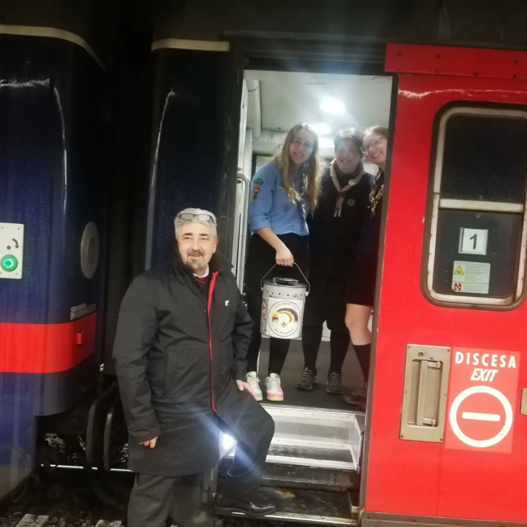 Partito il viaggio tecnico (senza distribuzione) per Roma. Italia, arriviamo a portarvi la Luce della Pace da Betlemme. #LuceDellaPace