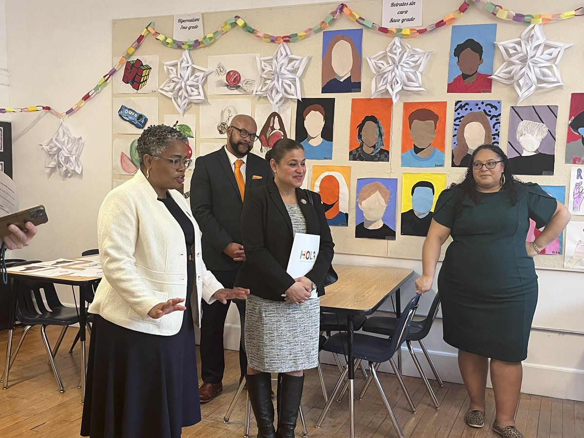 holahoboken's tweet photo. Honored to host @DrAllenMcMillan and the @NewJerseyDOE today.  We toured classrooms and showed how HoLa is leading the way for bilingual education in NJ. Special thank you to @RaviBhalla, @AChaparro33 , and @NJPCSA President Harry Lee for joining us.  An incredibly special day. https://t.co/06tiaFbvZL