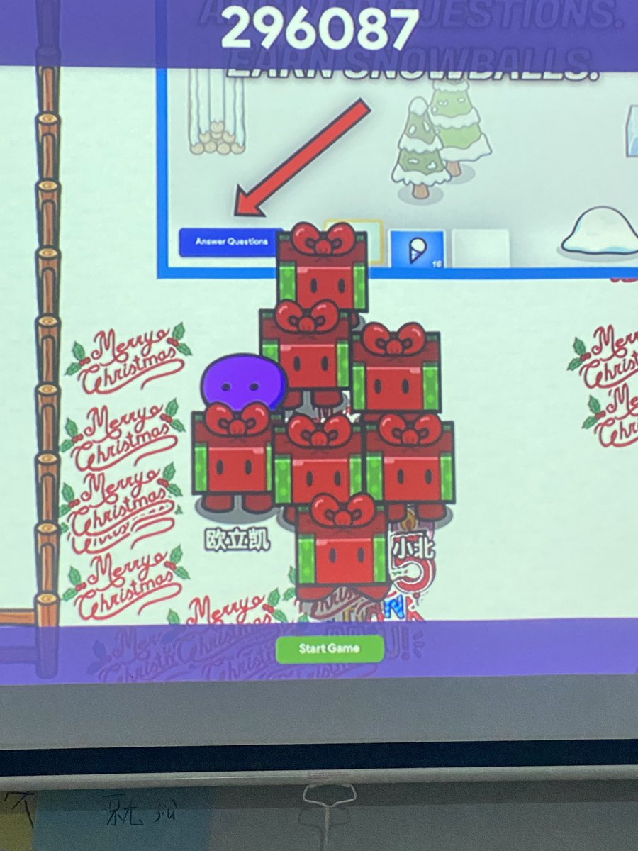 zzhanglfs67's tweet photo. We find a new way play gimkit. We are making Chinese characters with present 🎁 ! Thank you , @gimkit ! Happy holidays everyone! #dpm67 #wearedpm https://t.co/vm9vQbDnEx