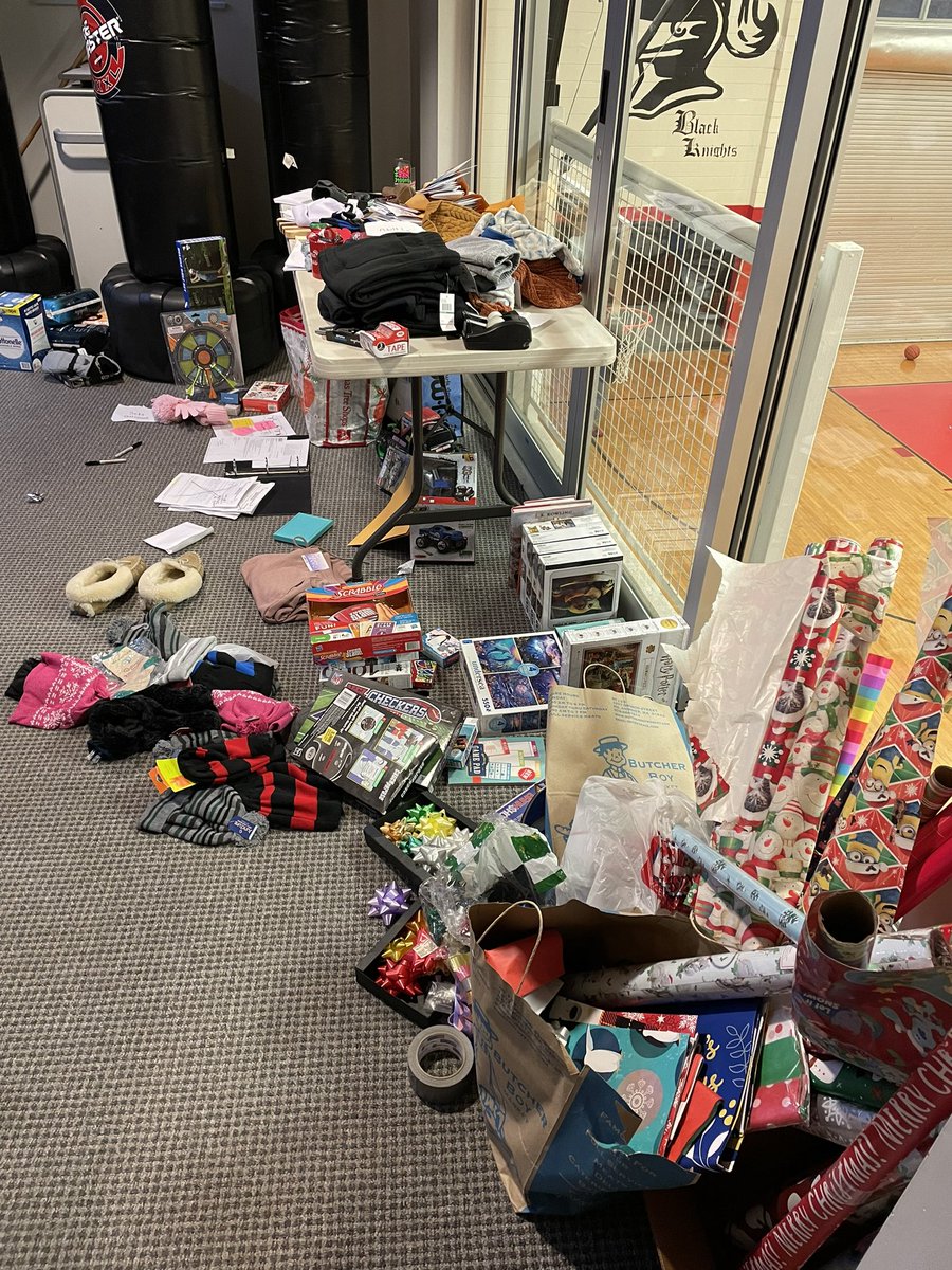 RickMGorman's tweet photo. We are 48 hours to GO TIME for our biggest holiday drive ever. Still a lot of work to do before Sunday. NA TAKING CARE OF NA ! #runningoutofroom https://t.co/4OrZfmQ4NI