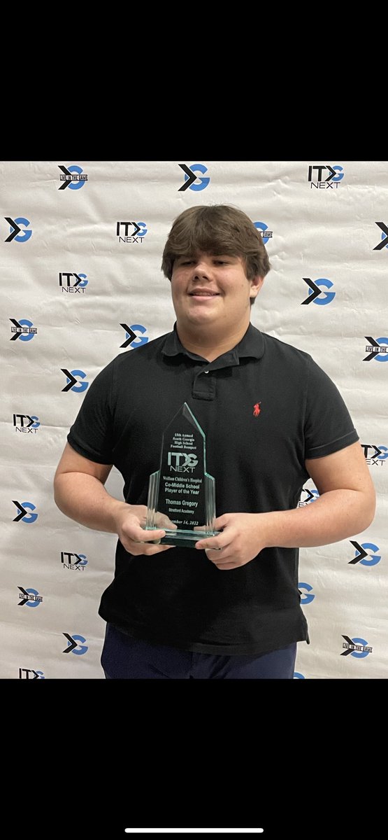 Tgregory55's tweet photo. Thank you @itgnext for naming me middle school football player of the year💪🏻 https://t.co/rzC695HwzK