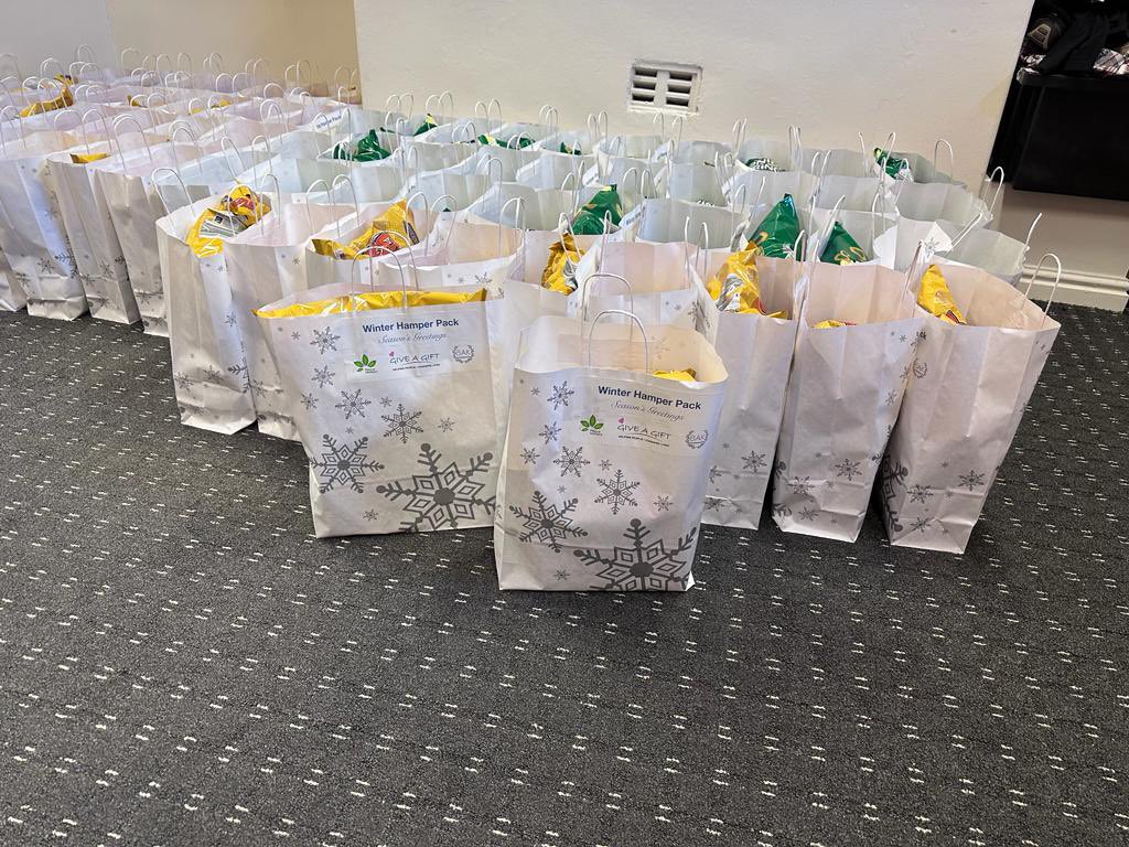 Qari Asim MBE tweet media