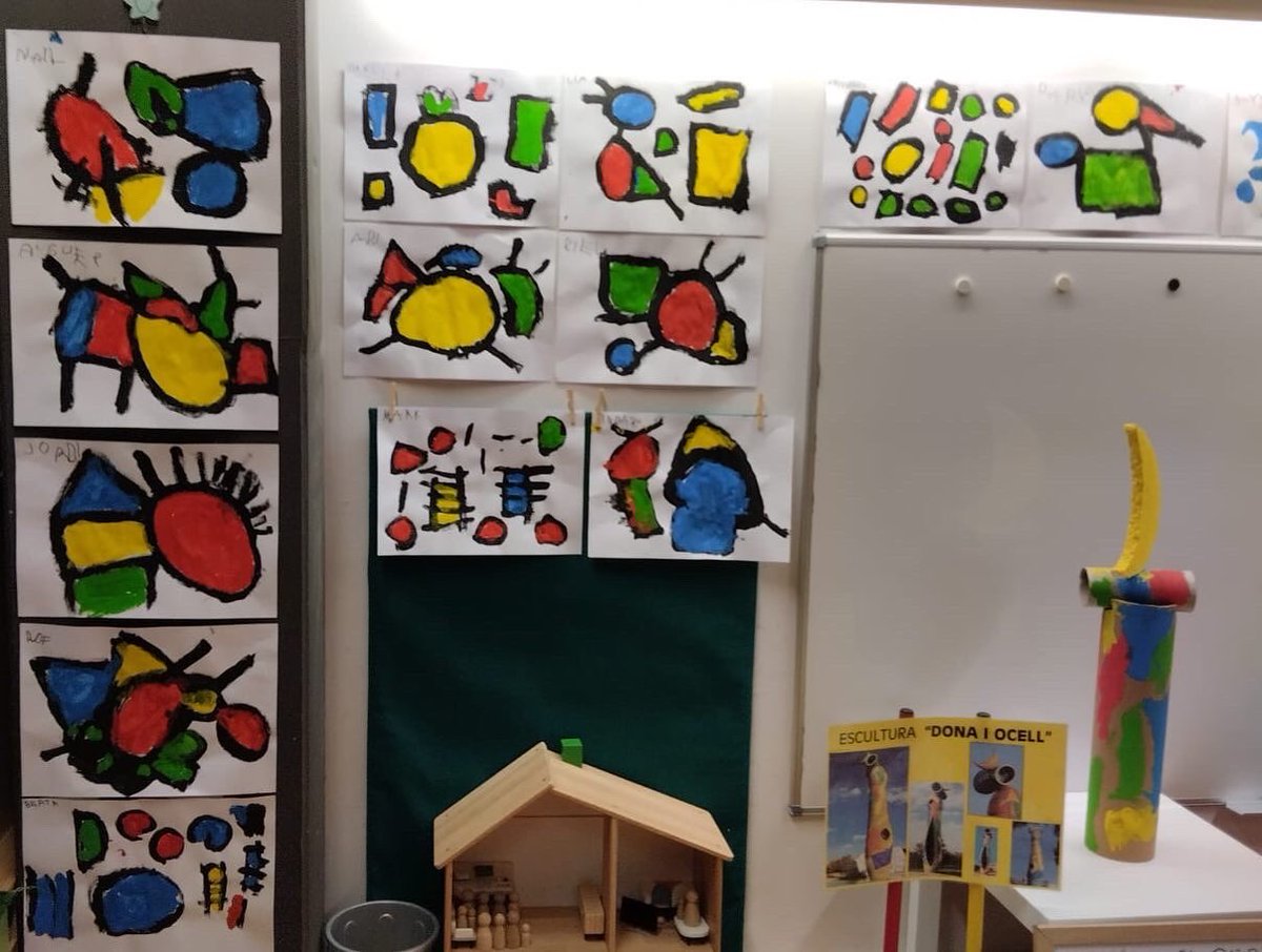ie_martamata's tweet photo. Els infants de l’aula Taller i els de Fer i desfer de la #comunitatdepetits han fet una exposició per ensenyar a les seves famílies els treballs realitzats sobre Miró i els carrers de Torelló. #juntesfemescola #InfIEMM https://t.co/9v1hpWHK0v