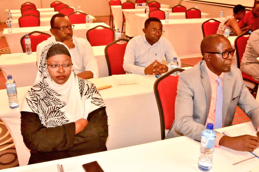 RTNBurundi's tweet photo. L'ambassadeur des #Pays_Bas au Burundi se réjouit du renouvellement de la confiance pour la coprésidence de ce groupe. Les Pays-Bas ont déjà joué le rôle avant la suspension des réunions du #GSADR en 2015. https://t.co/N1ZjARS6VI