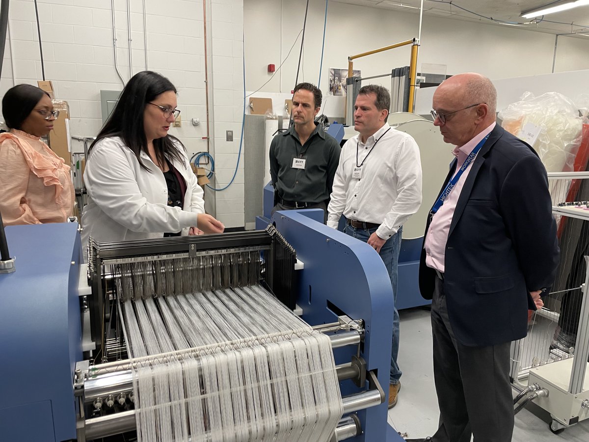 GroupeCTTGroup's tweet photo. « Programme d'accompagnement pour les Textiles 3D - secteurs aéronautique &amp; transport » du PARI CNRC. Visite de nos capacités de réalisation et d'Avancement de projet pour les techno : Filature, Tressage, Tissage, TFP et autres. 
Secteur: préformes pour matériaux composites aéro https://t.co/8NUCePHsHU