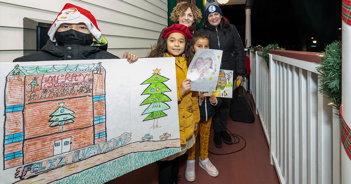 YMCAChicago's tweet photo. We had a blast celebrating Walt Disney’s 121st birthday at the @WDBirthplace on Dec. 5! It was a fun-filled evening of special guests, treats, and a community gathering to celebrate limitless creativity and imagination. Here are some of our favorite photos! https://t.co/3AHqSuamnN