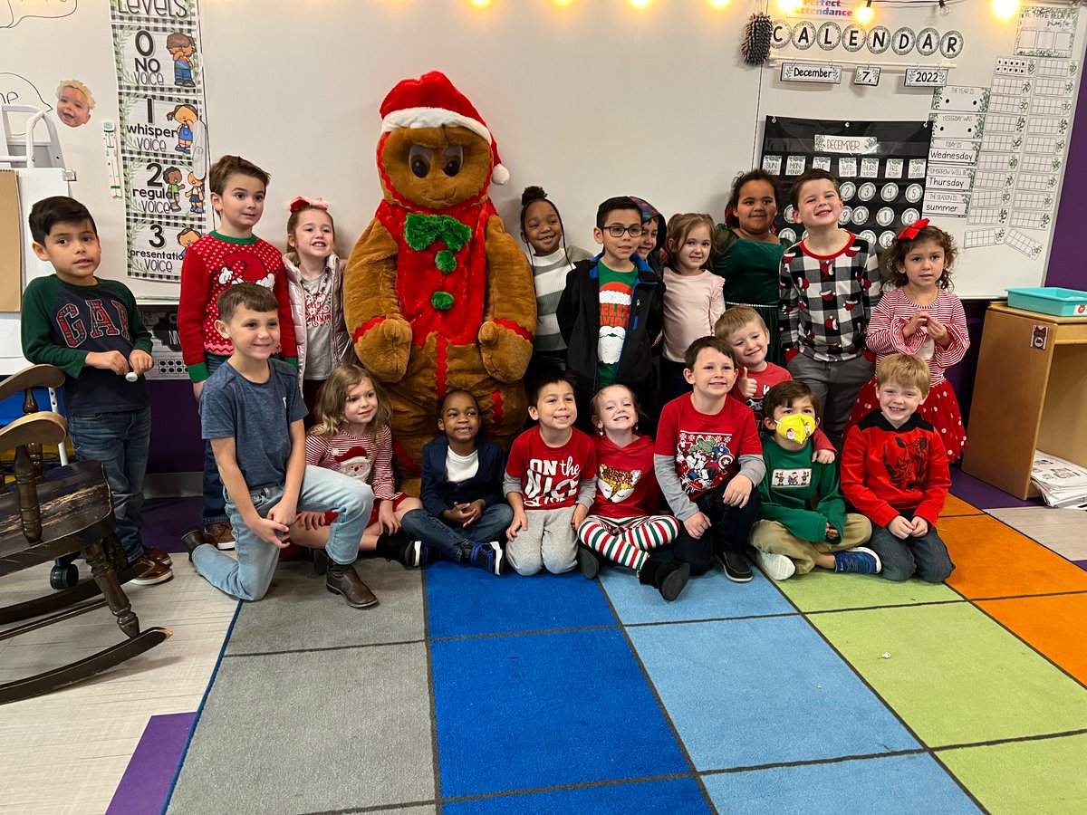 ddekoch's tweet photo. Merry Christmas from
Mrs. DeKoch’s kinder cuties! 🎄 https://t.co/DP9w2lEgYM