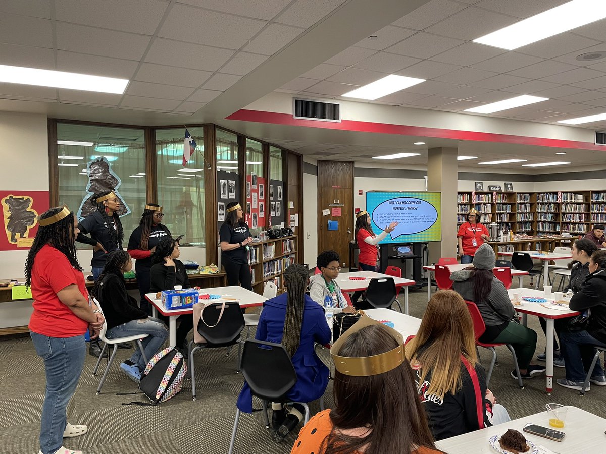 MacArthurCards's tweet photo. Thank you @MacHSCounselors for an marvelous Muffins with Moms event this morning. #heartbeats #mommasROCK @IrvingISD #PowerOfUs https://t.co/zB8DkfvkzN