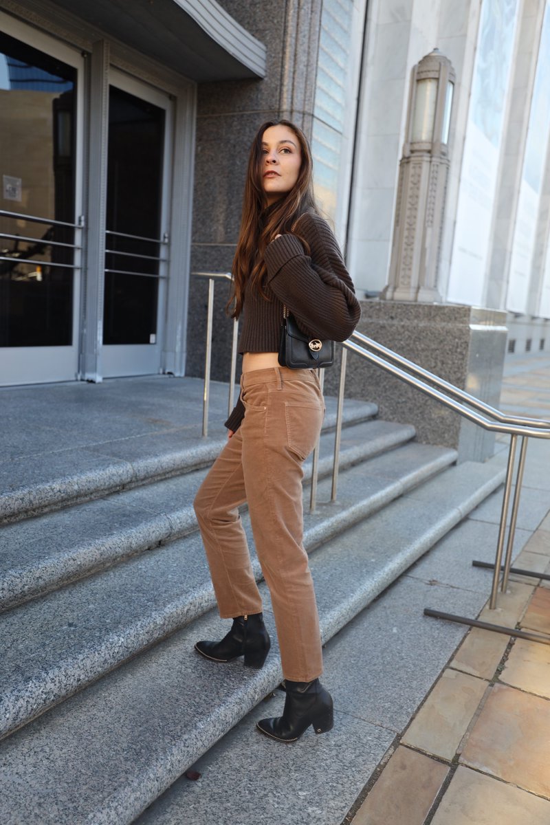 PrincipleDenim's tweet photo. 🧵🎅🏻 Winter comfort can be stylish with our incredible corduroy blend! They look fantastic- great color and fit! 👖😃
https://t.co/HuAokVe7Gg

#principledenim #madeinla #ethicalfashion #fashioninspo #styleinspo #madewithlove #jeans #corduroy #christmas #christmasgift #franklintn https://t.co/RbK2P7jdiq