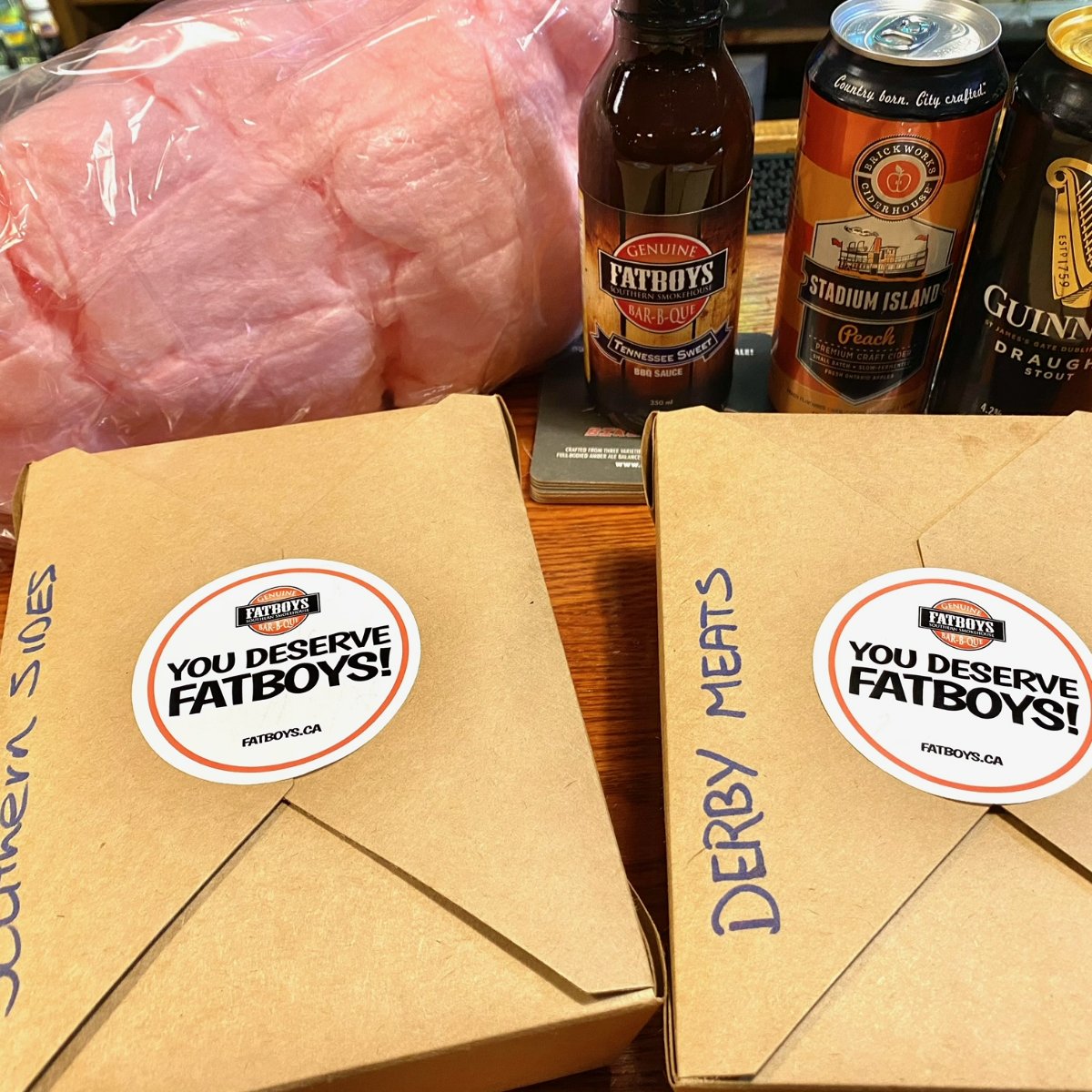 The holiday season is a time to spread joy! The best way to do that is by placing a takeout order for a flavourful BBQ meal. Call tonight at (613) 695-5599, and we'll prepare your feast.