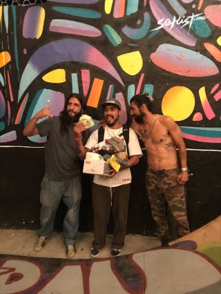 Amigxs! El domingo pasado se cubrió el Domingo De Bajón en el <a href="/foindependencia/">Foro Independencia</a> 🔥🔥🔥
Punk rock, skate, chela y monchis fue lo que la primera edición de este festival nos ofreció.
Dense la reseña que armamos en el siguiente enlace!⬇️
bit.ly/DomingodeBajon…