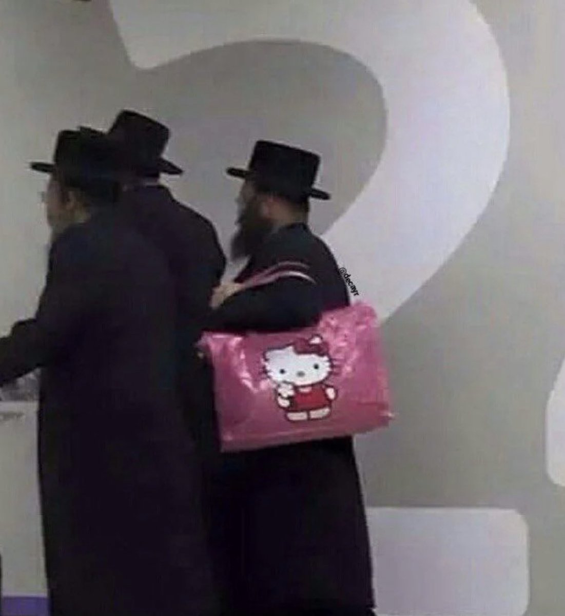 lilbuddymax's tweet image. Jews                         Muslims
                  🤝
             Slaying 💅